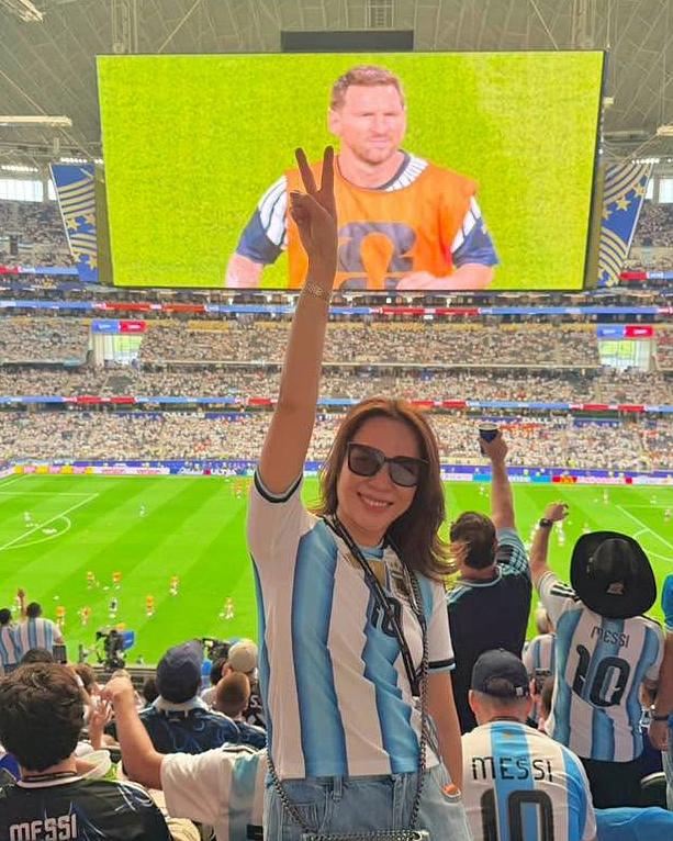 Mỹ Tâm xúc động khi Messi ghi bàn phá kỷ lục World Cup