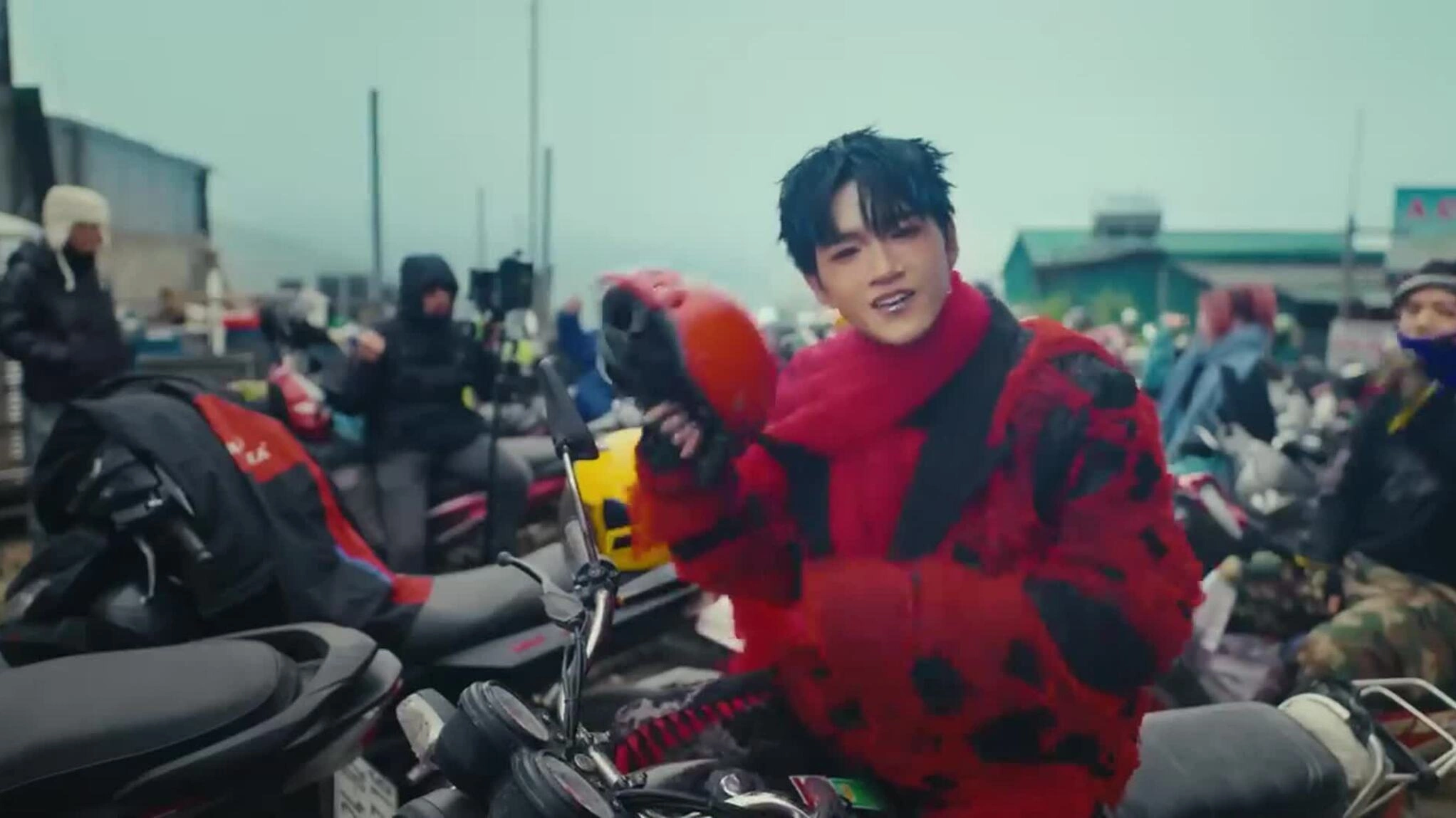 MV "Chồng ải chồng ai?" - Cheng