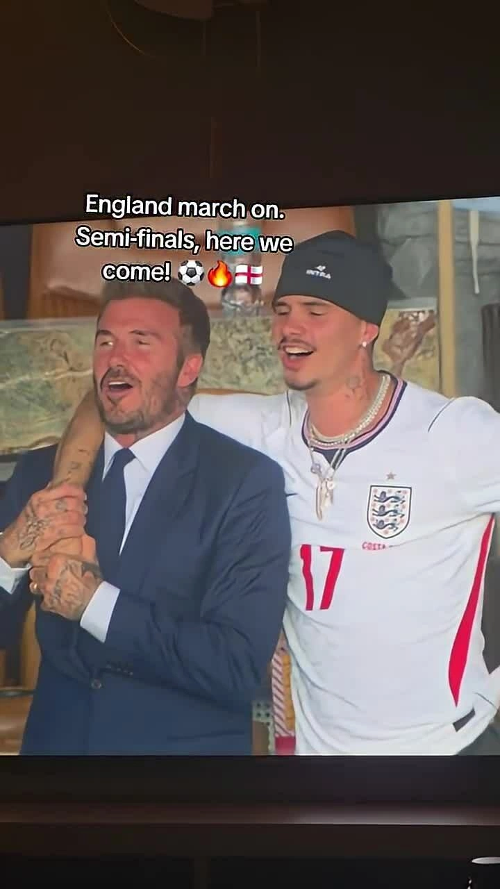 David Beckham và con trai hát mừng tuyển Anh thắng ở Tứ kết World Cup 2026