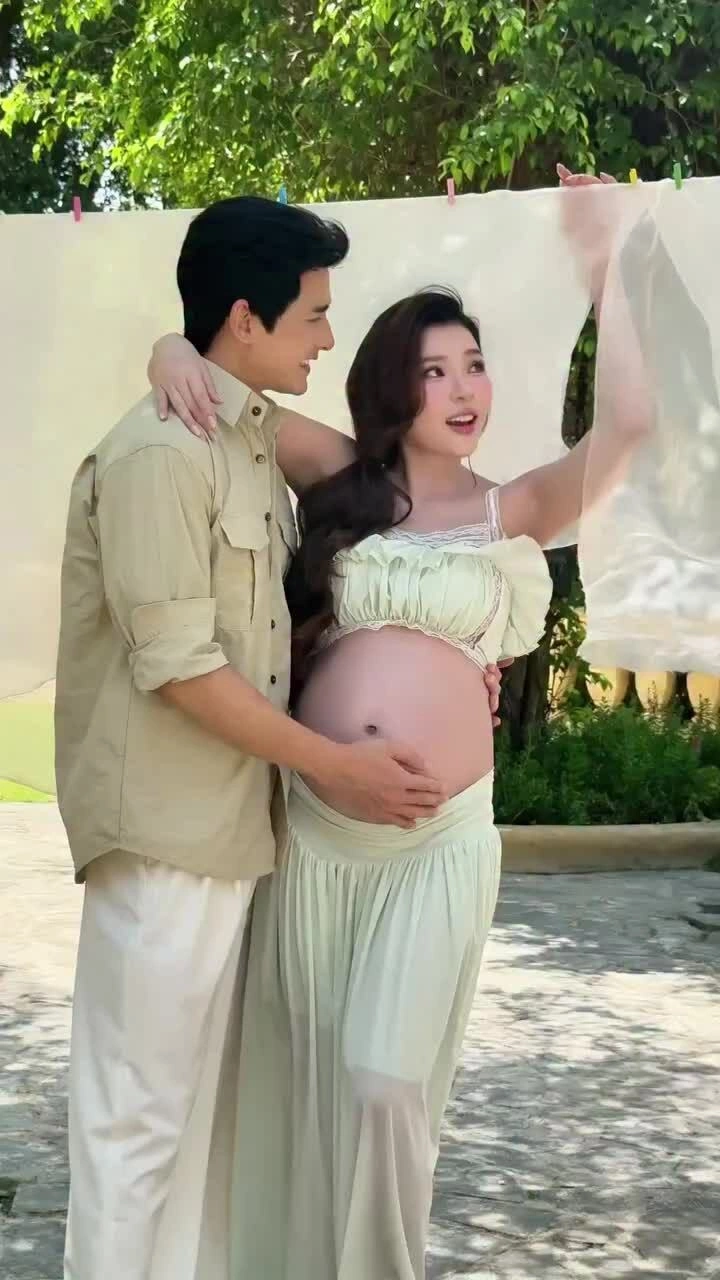 Hậu trường chụp bộ ảnh kỷ niệm của vợ chồng Thúy Diễm