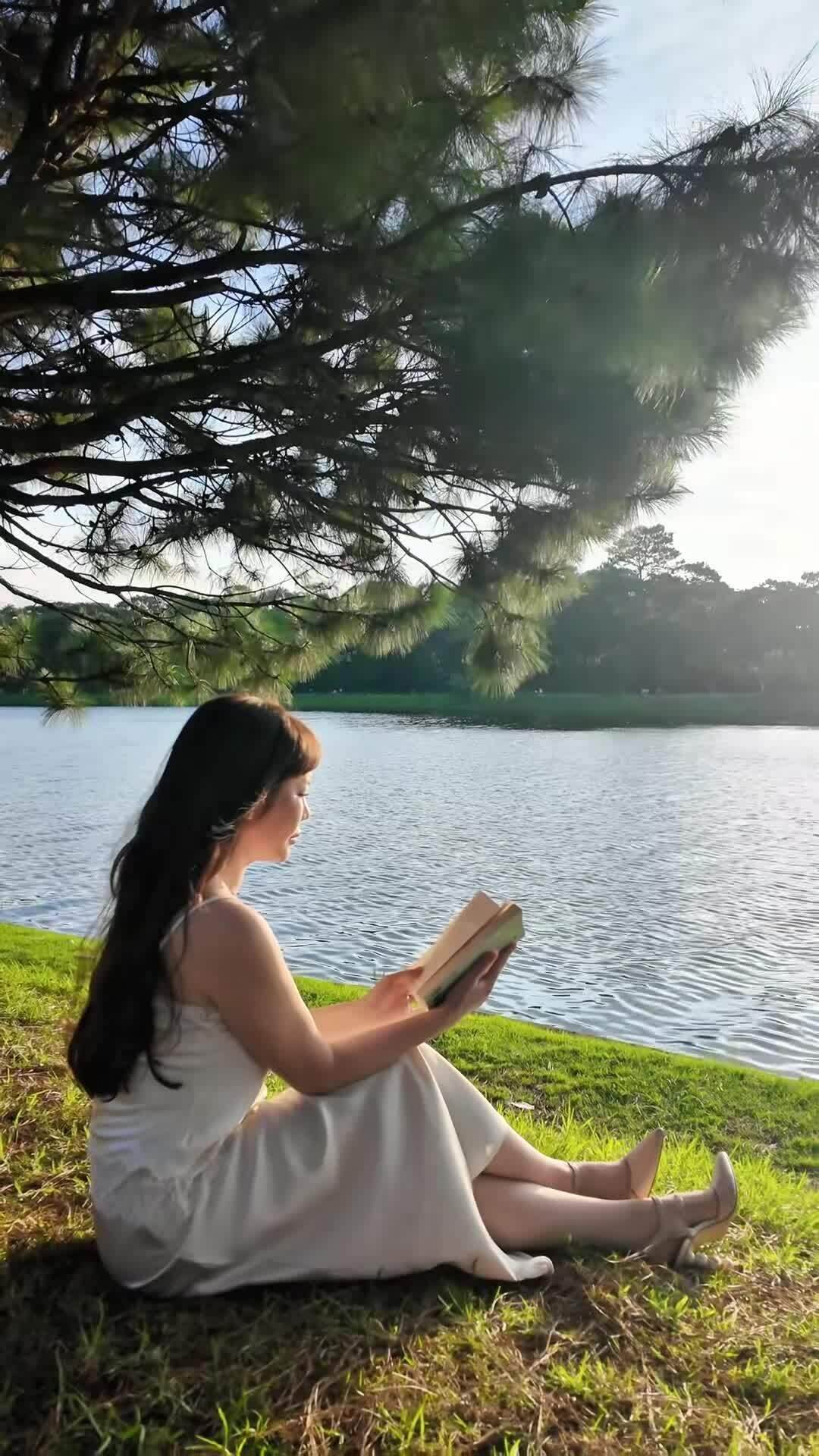 Phút thư giãn đời thường của Lý Nhã Kỳ