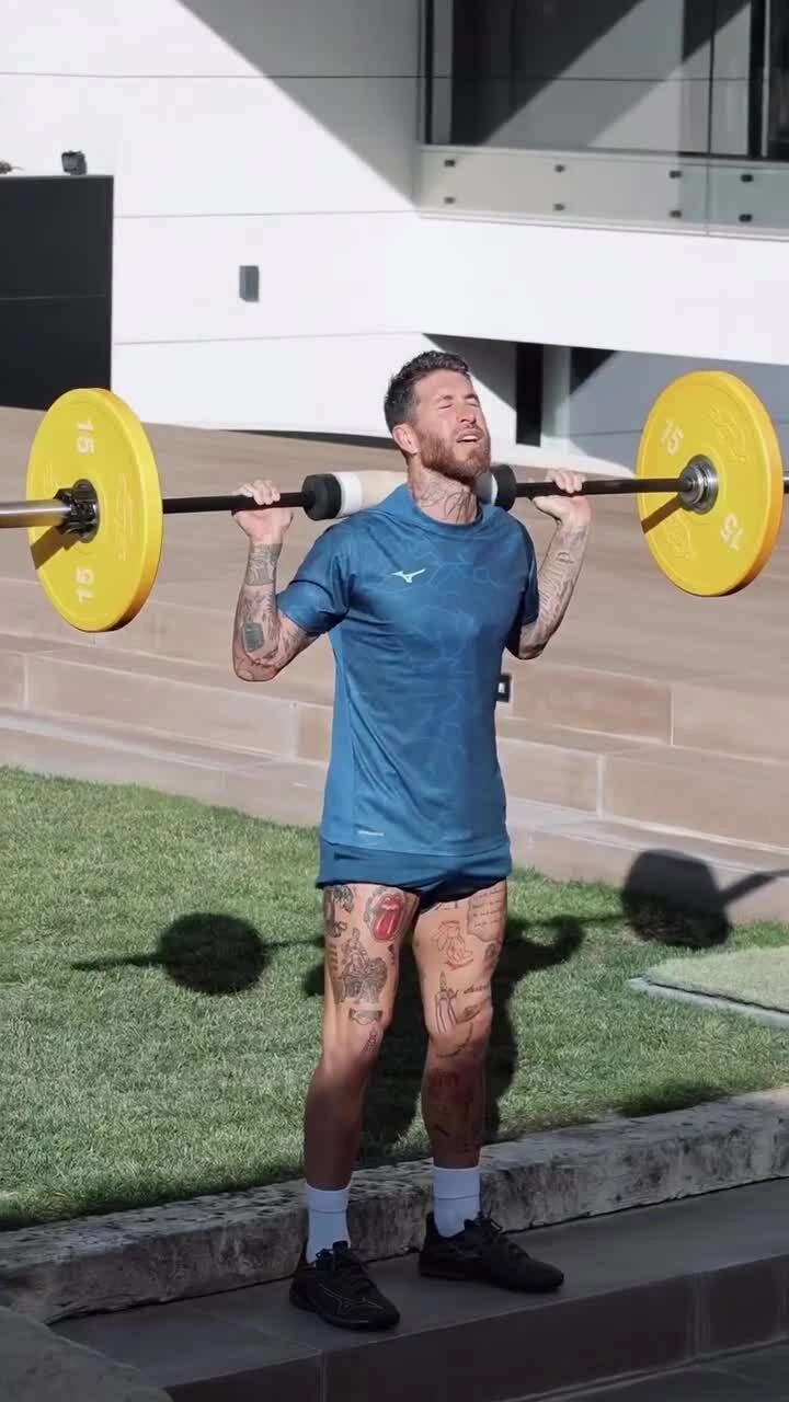 Sergio Ramos luyện thể lực
