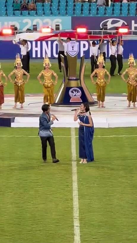 Công chúa Campuchia biểu diễn ở ASEAN Cup
