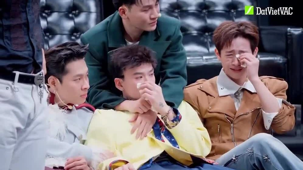 Vương Bình bị loại khỏi 'Tinh hà say hi'