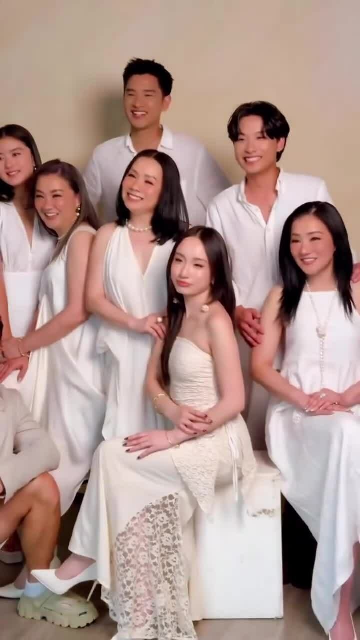 Hậu trường chụp ảnh gia đình Tam ca Áo trắng