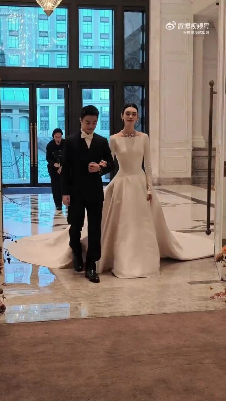 Tiệc cưới ở Macau của Hề Mộng Dao
