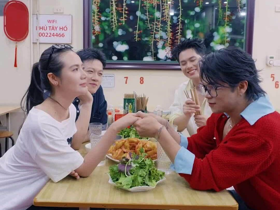 (S)TRONG Trọng Hiếu hát tặng Huyền Lizzie