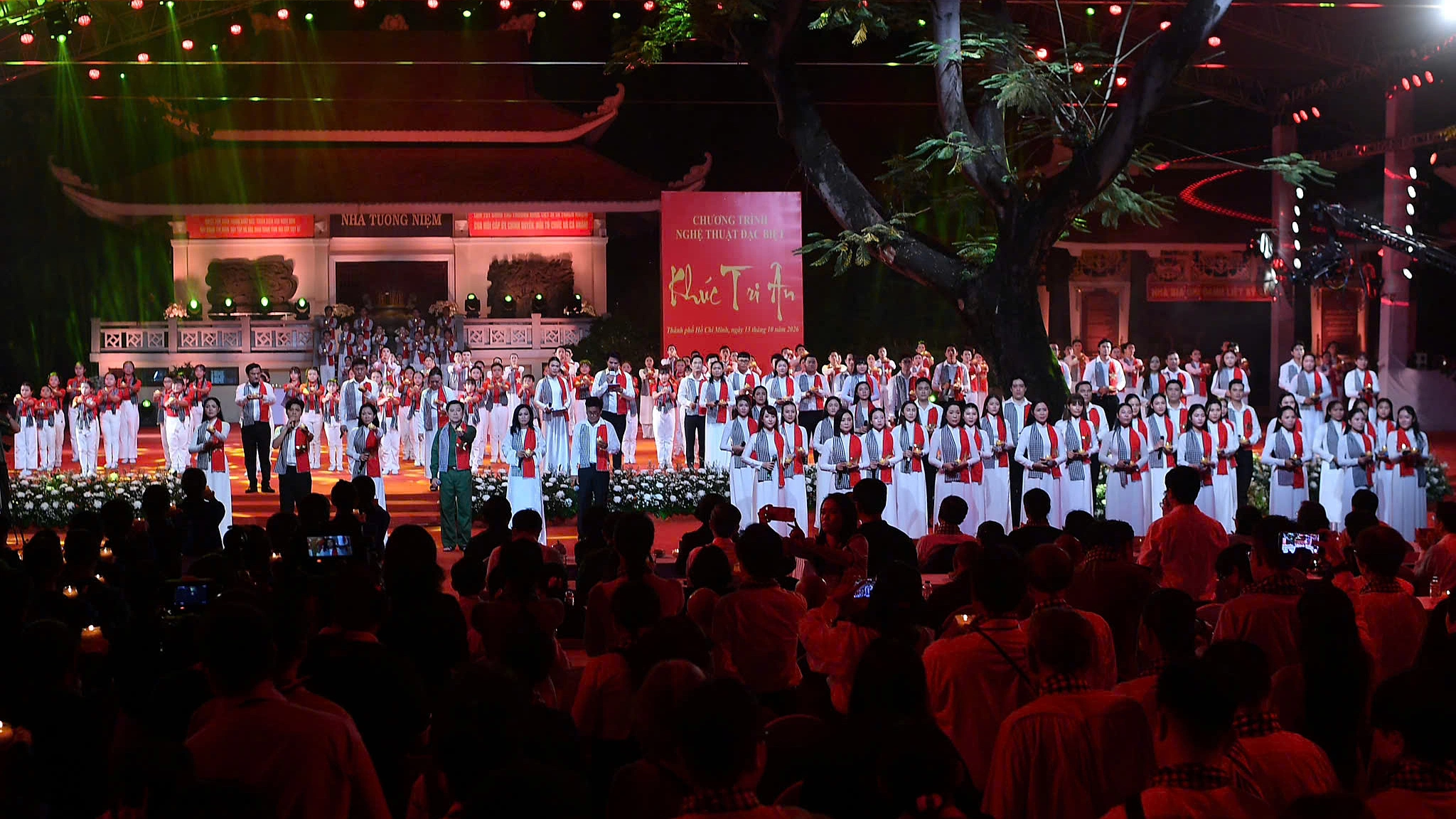 Tiết mục "Linh thiêng Việt Nam" - Tạ Minh Tâm