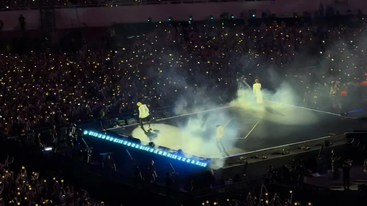 Bữa tiệc âm nhạc của BigBang cùng hàng chục nghìn fan ở Mỹ Đình