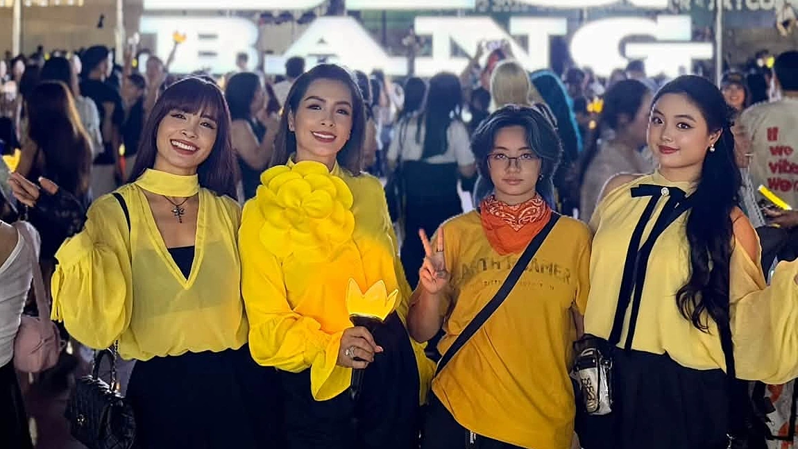Thúy Hạnh nhún nhảy theo âm nhạc của BigBang