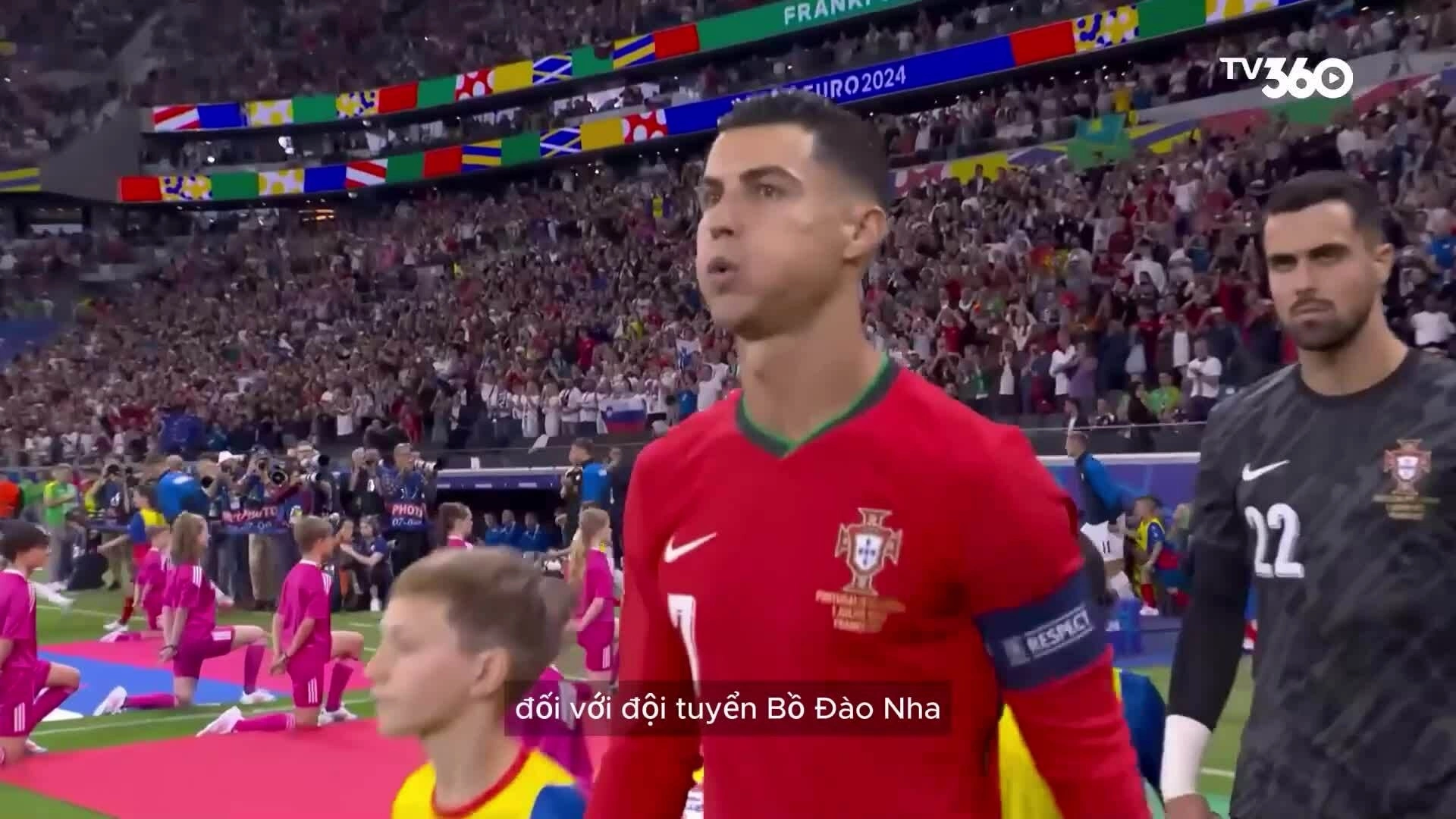 Nước mắt tuyệt vọng của Ronaldo