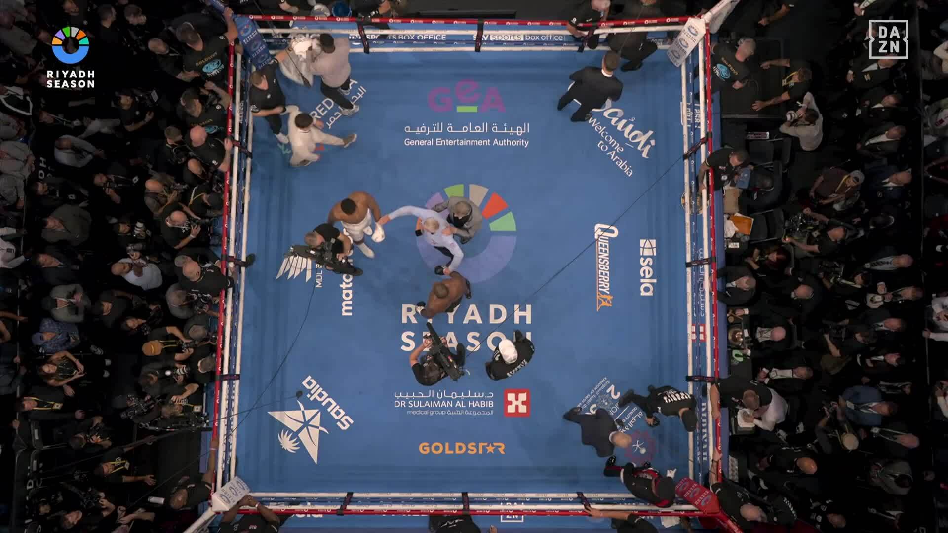 Daniel Dubois thắng knock-out Anthony Joshua