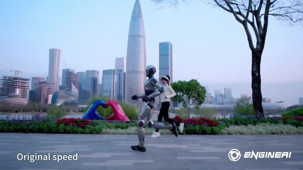 Robot tập luyện trước khi chạy half marathon