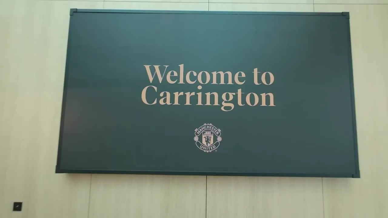 Man Utd khánh thành Carrington mới trị giá gần 70 triệu USD