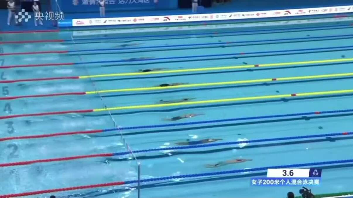 Kình ngư 13 tuổi Trung Quốc Yu Zidi phá kỷ lục châu Á