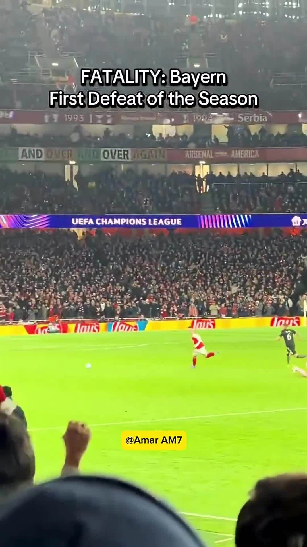 Neuer bị chế giễu khi lên giữa sân để Arsenal chọc thủng lưới Neuer bị chế giễu khi lên giữa sân để Arsenal chọc thủng lưới