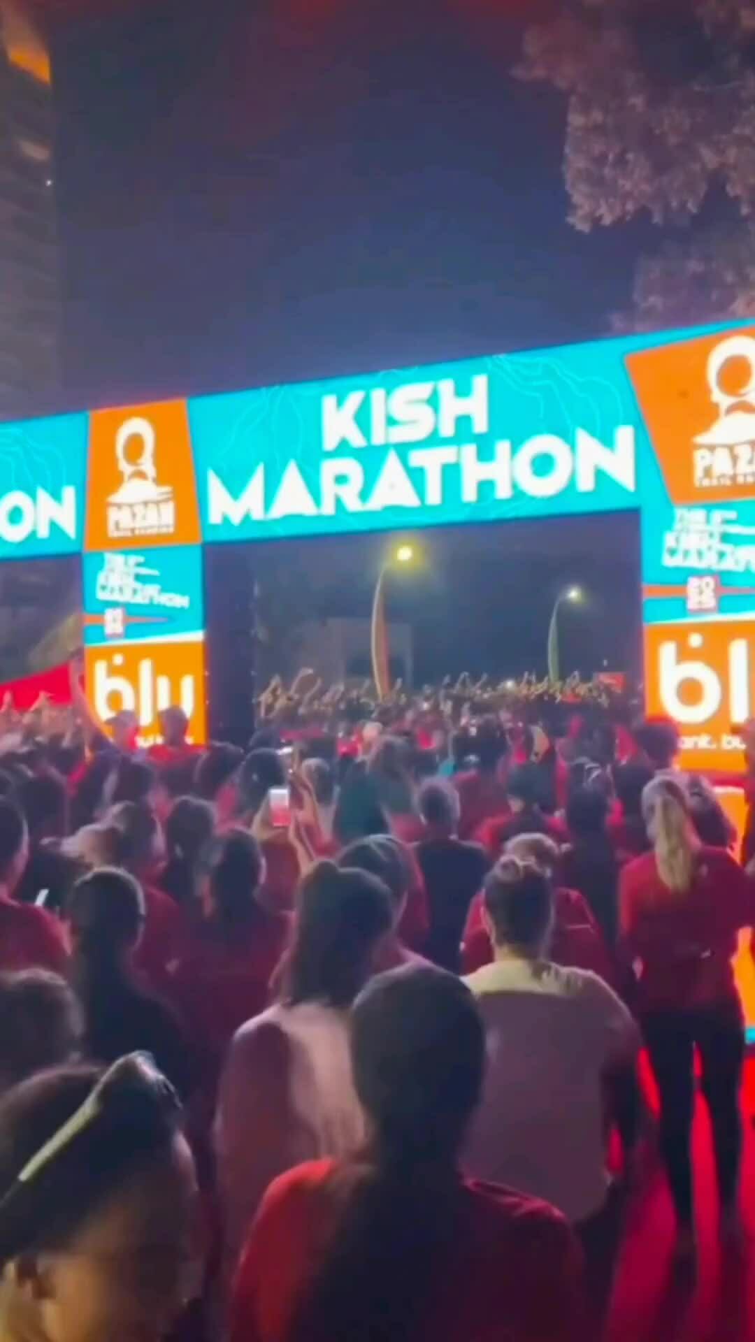 Iran truy trách nhiệm vụ runner nữ chạy marathon không đội khăn