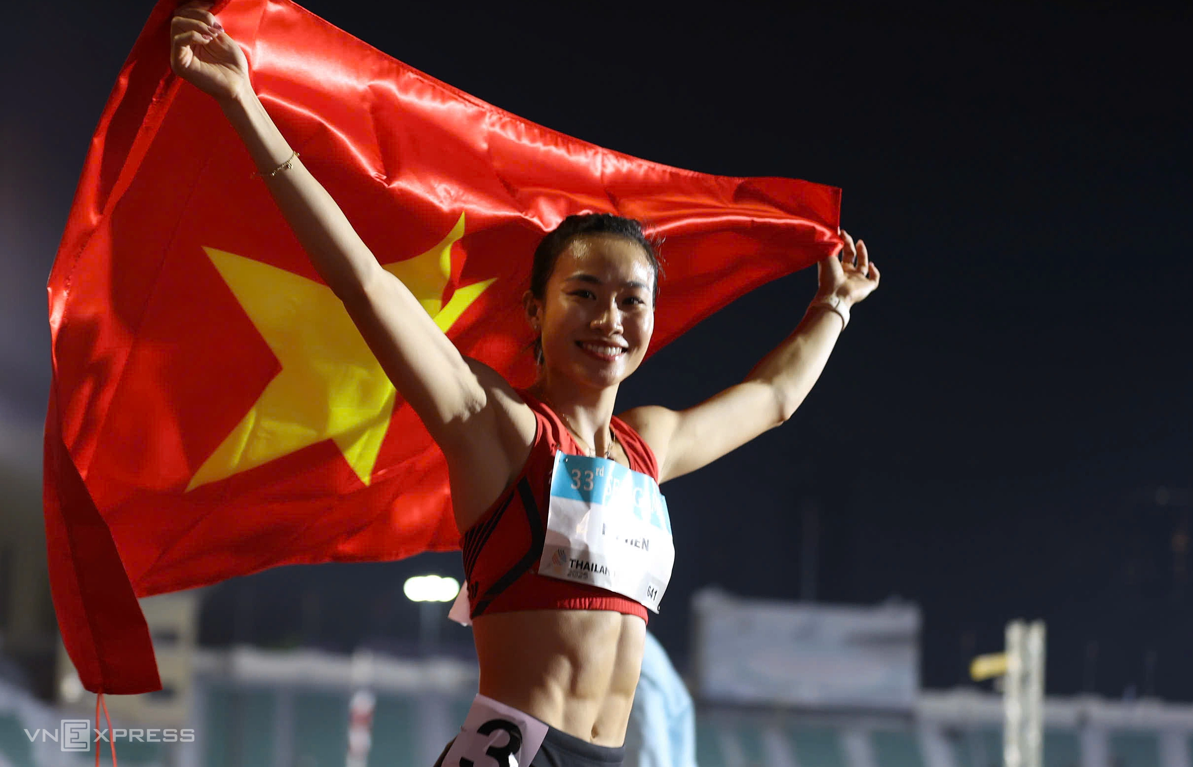 ‘Hot girl vượt rào’ nêu lý do không thể bảo vệ HC vàng SEA Games