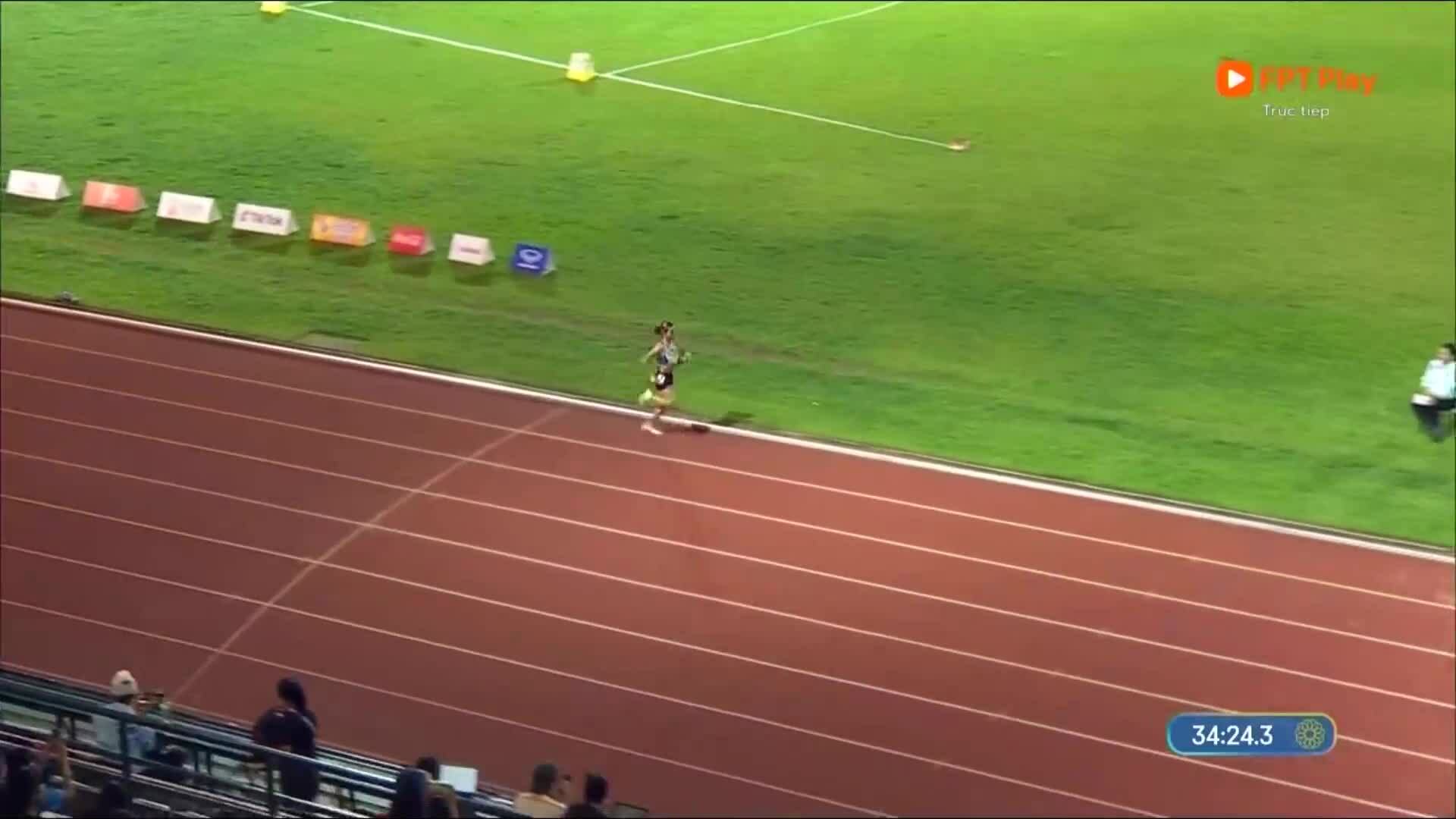 Điền kinh: Nguyễn Thị Oanh về nhất 10.000m nữ