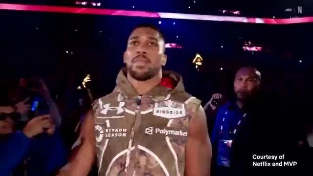 Anthony Joshua xin lỗi vì đấm vỡ hàm Jake Paul