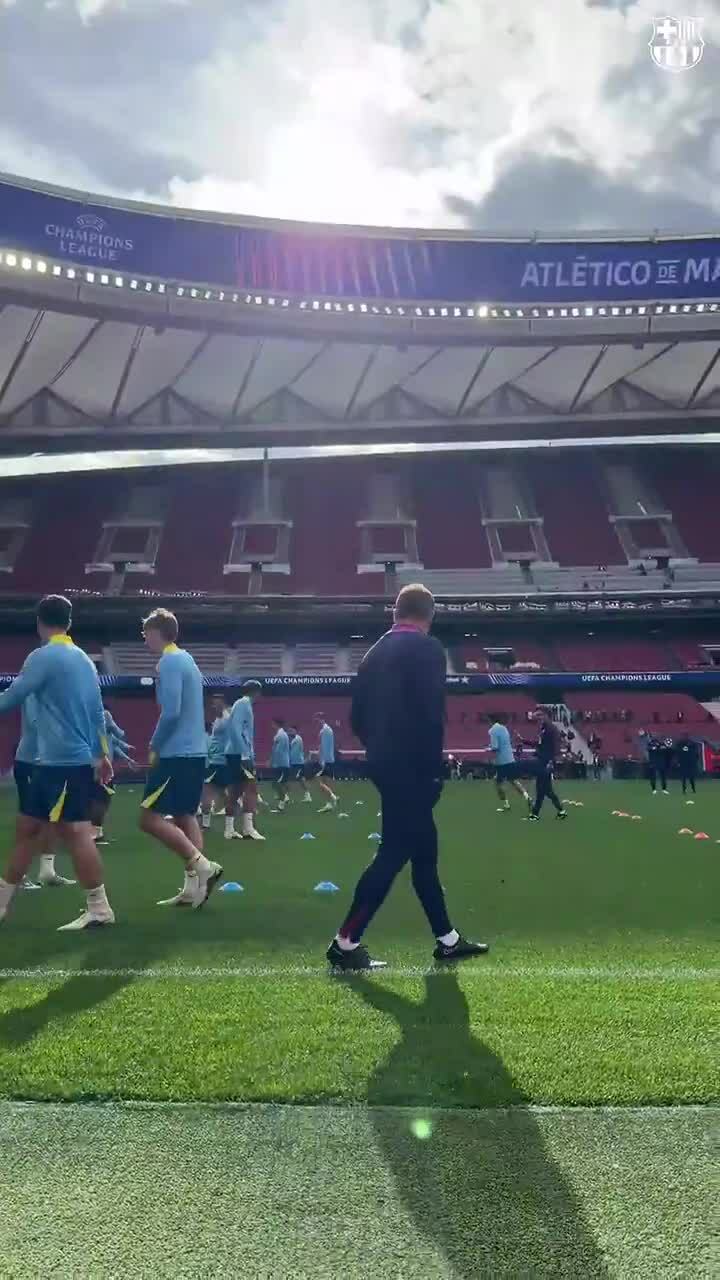 Barca phàn nàn chiều cao mặt cỏ sân Metropolitano Barca phàn nàn chiều cao mặt cỏ sân Metropolitano