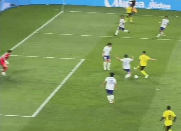 Ronaldo phung phí cơ hội khi Al Nassr thua chung kết Cup C2 châu Á
