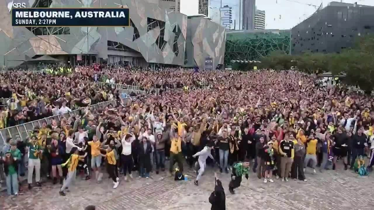 CĐV Australia mừng chiến thắng trước Thổ Nhĩ Kỳ