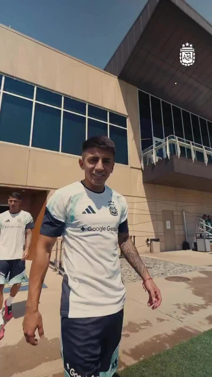 Argentina tập luyện trước trận gặp Áo