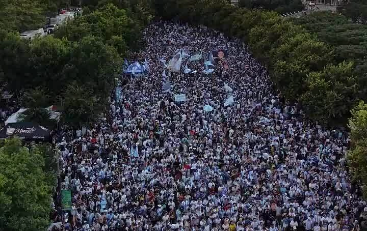 Khán giả Argentina khuấy đảo Dallas