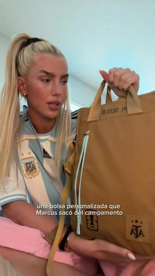 Món quà Messi tặng toàn đội tuyển Argentina sau World Cup
