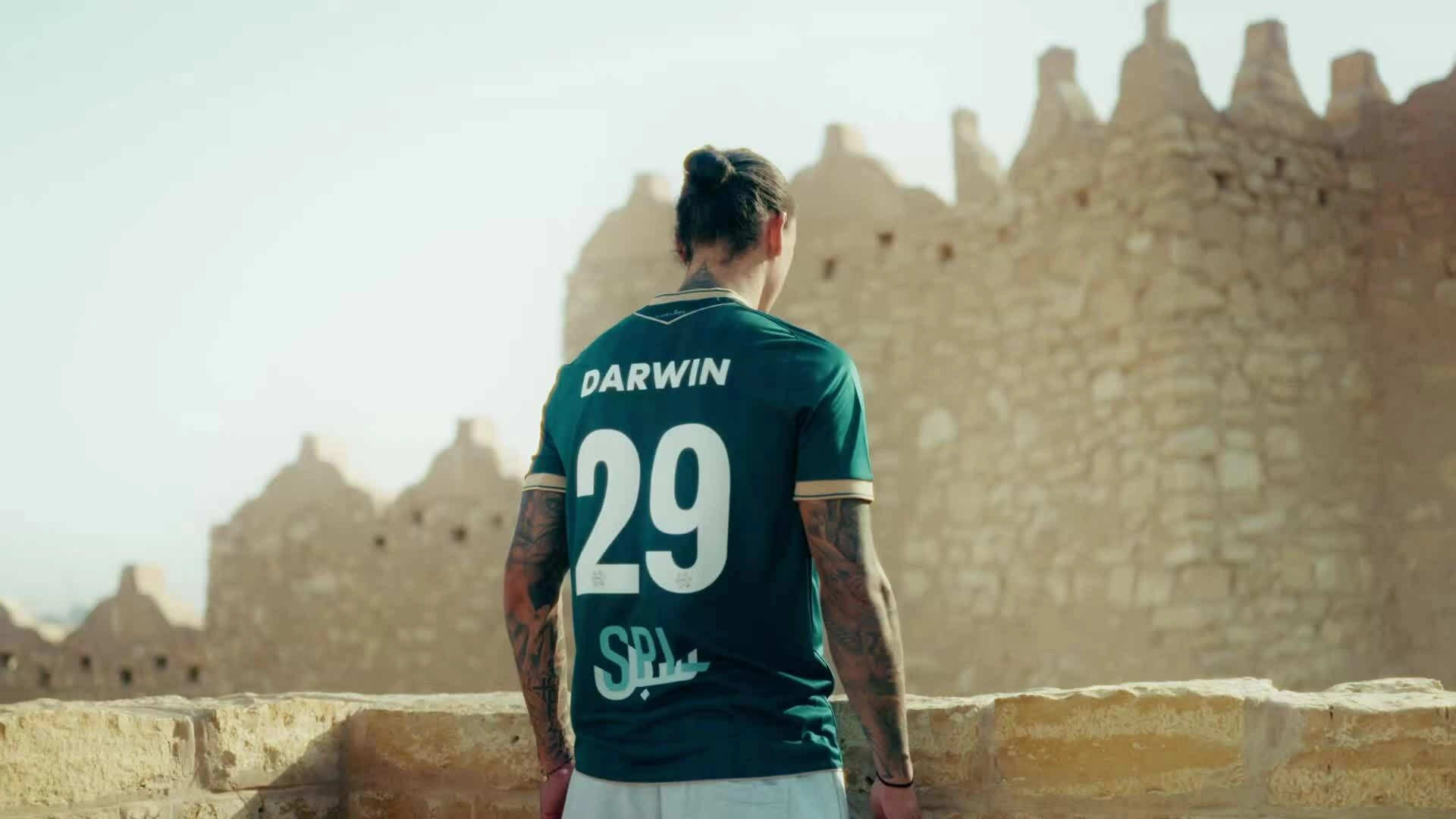 Darwin Nunez gia nhập Al
Diriyah