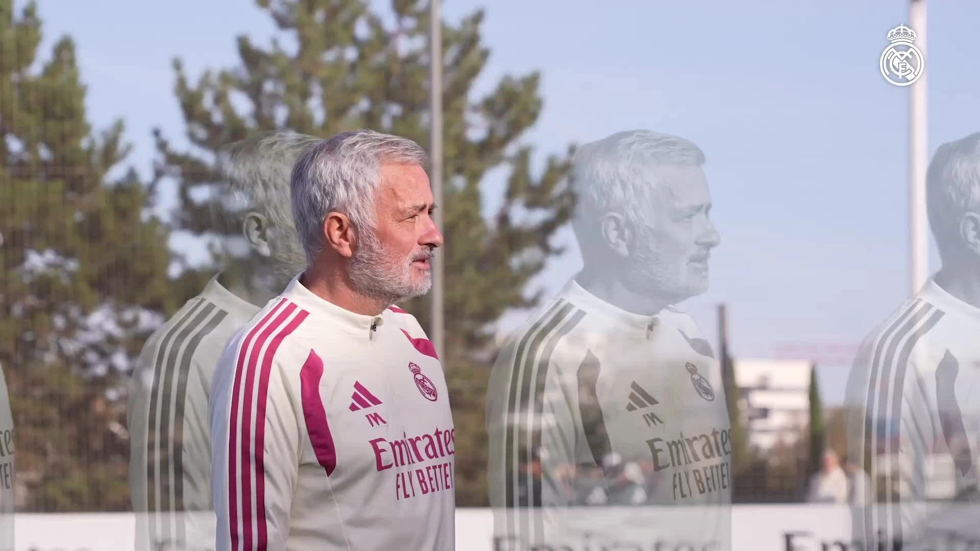 Real Madrid tập luyện trước El Clasico