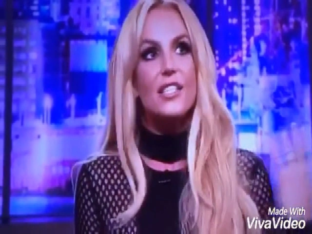 Ca sĩ Briney Spears tố bị chèn ép không được làm huấn luyện viên