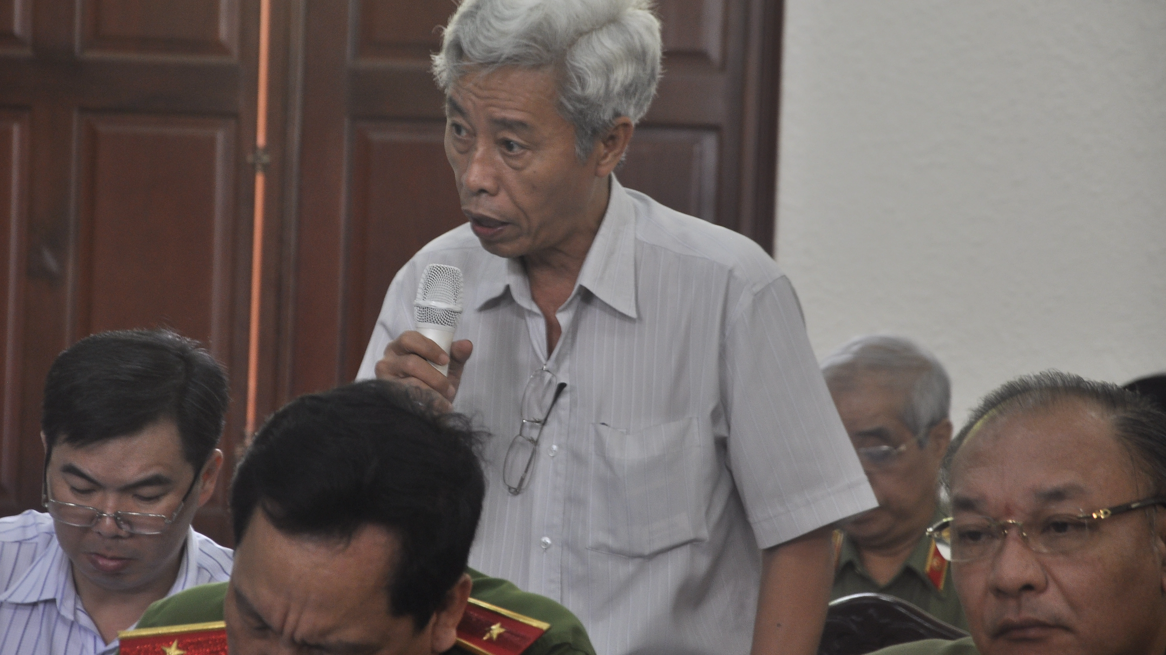 Cháy chung cư nghi ngờ do đặt bom