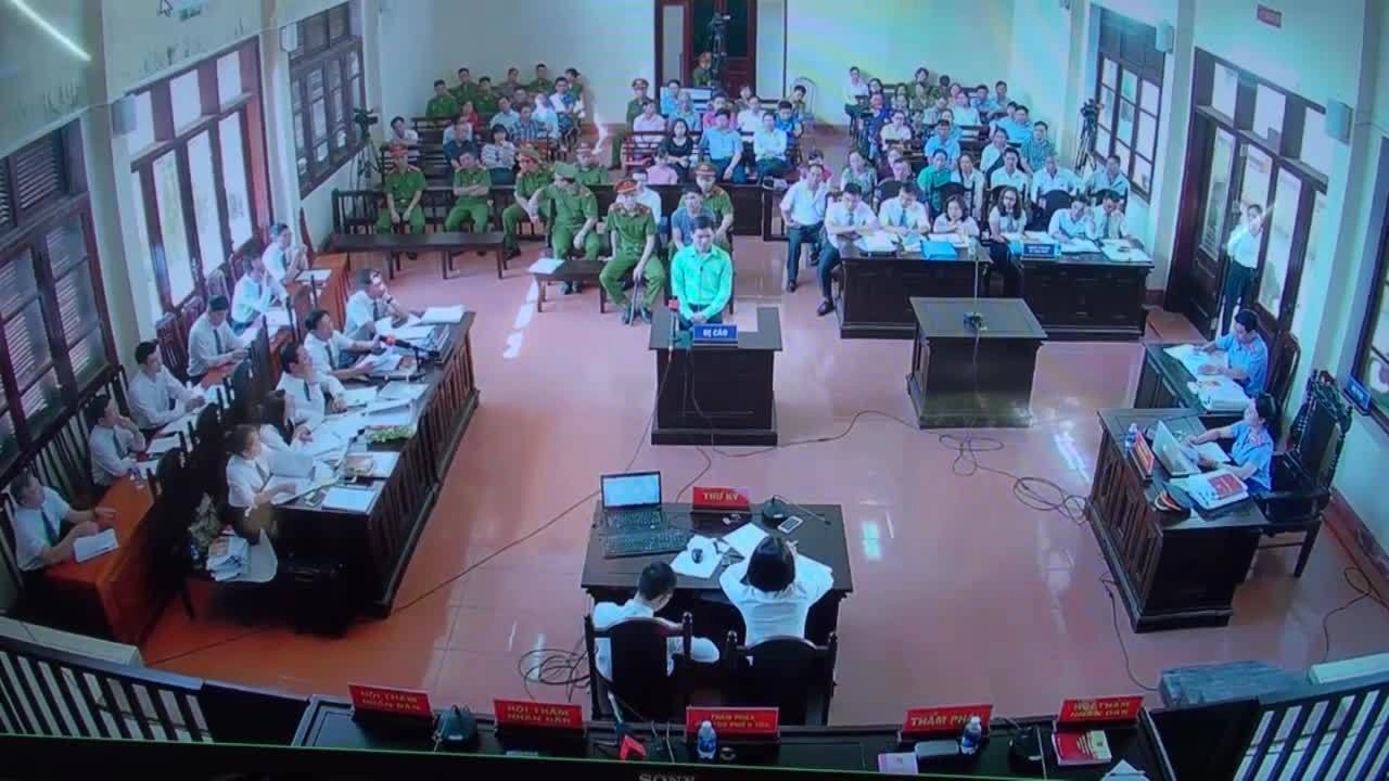 Hoàng Công Lương tại toà