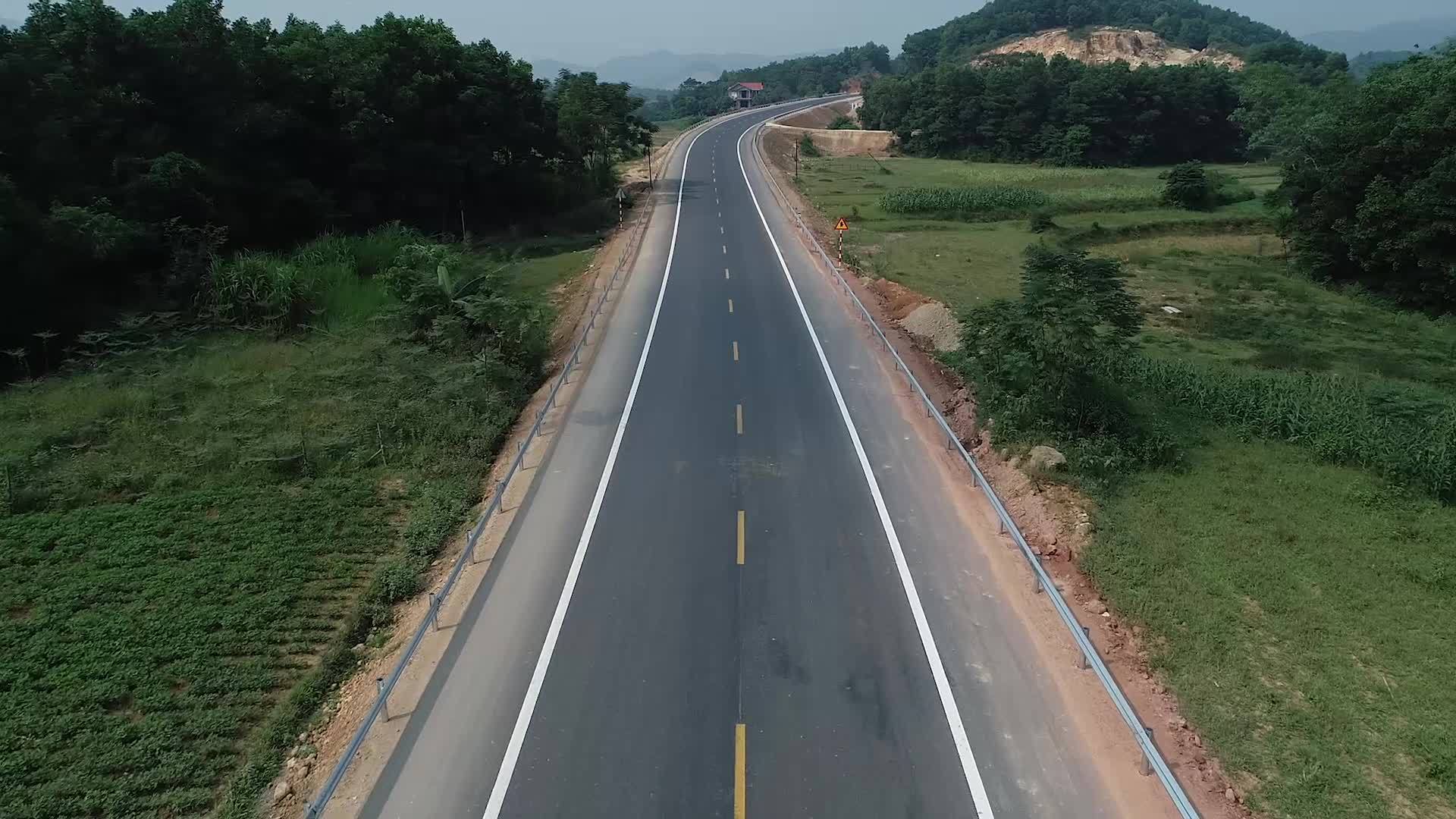 Đường 2.700 tỷ nối Hà Nội và Hòa Bình hoàn thiện