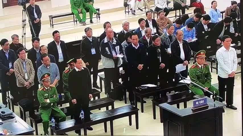 Miễn tội cho 3 bị cáo