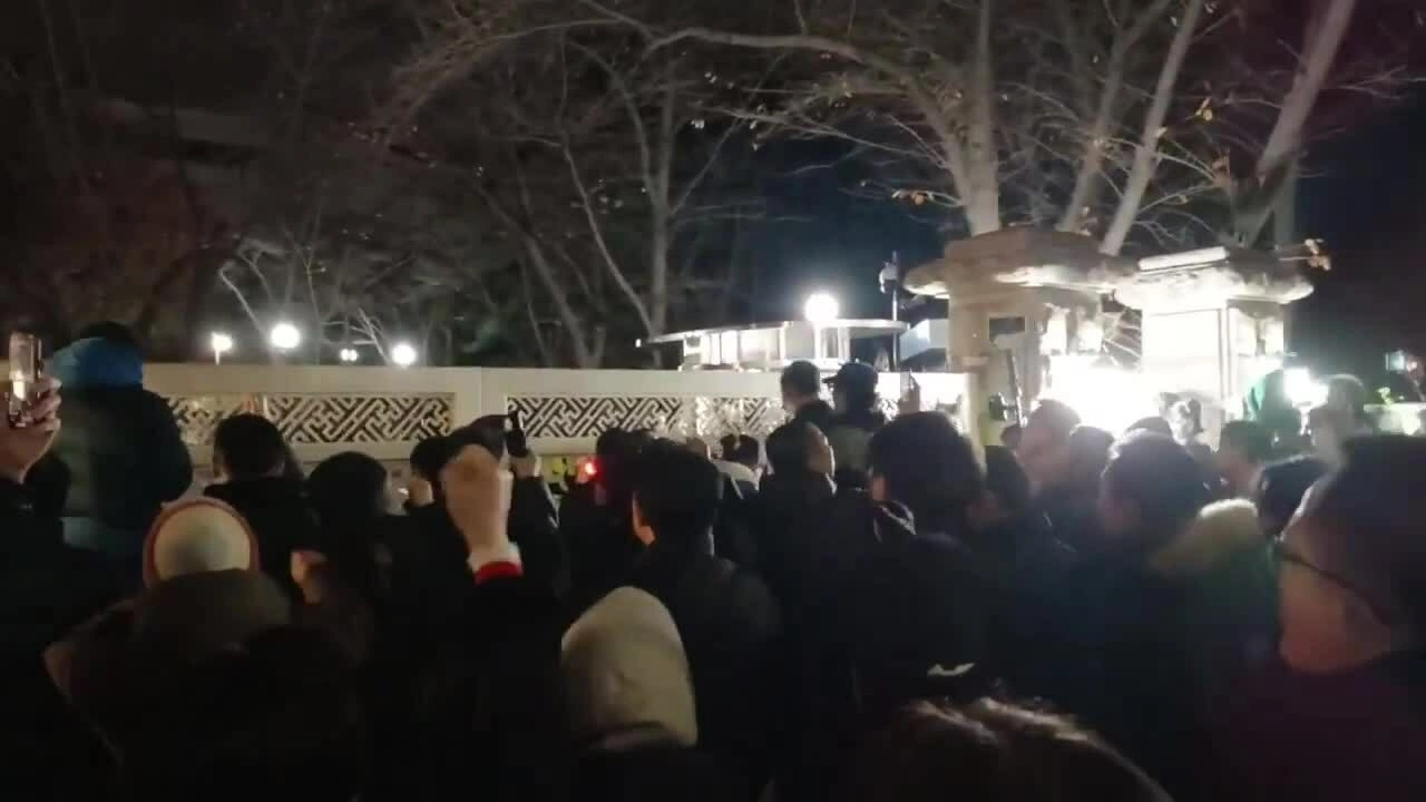 Gần sáu giờ hỗn loạn ở Hàn Quốc do lệnh thiết quân luật