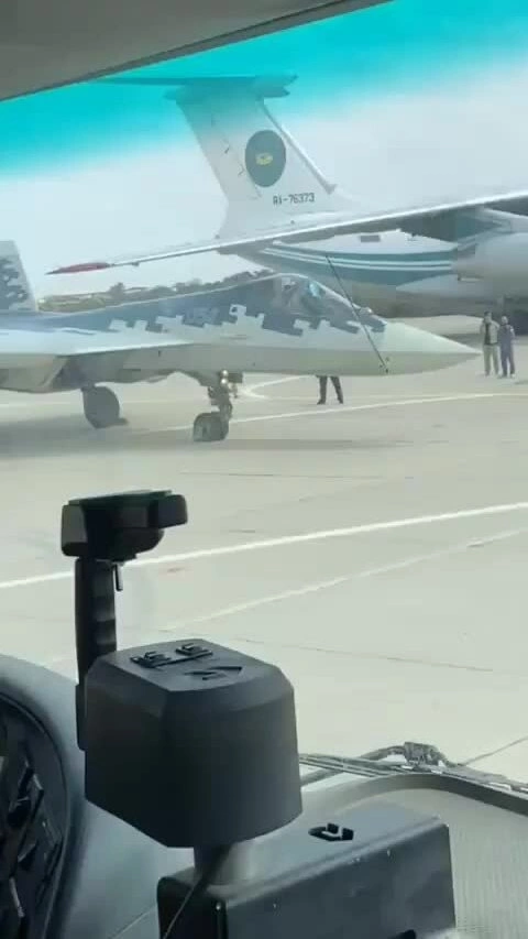 Su-57 lần đầu hạ cánh tại Iran