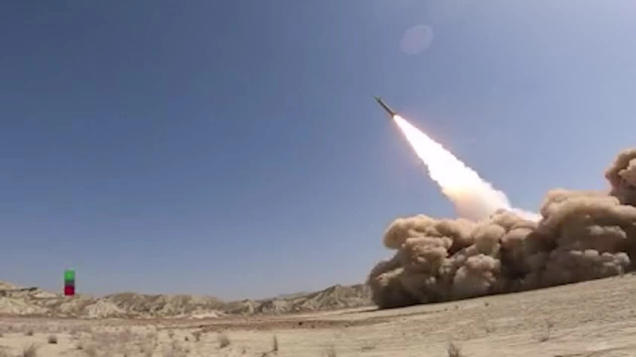 Iran phóng thử tên lửa đạn đạo Qassem Basir