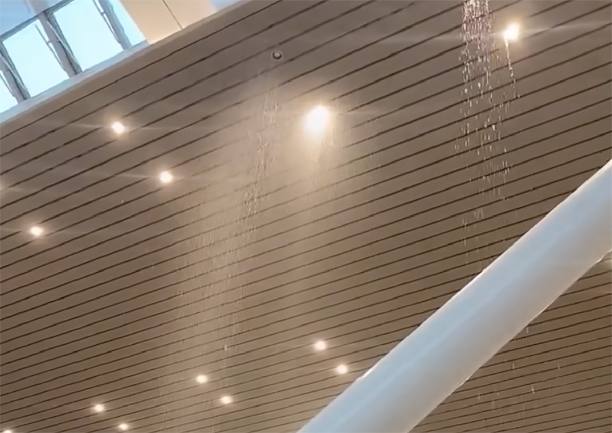 Ga T3 Tân Sơn Nhất tiếp tục bị mưa dột