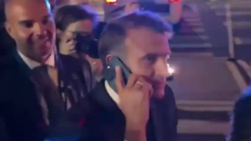 Bị cấm đường ở New York, Tổng thống Macron gọi điện cho ông Trump