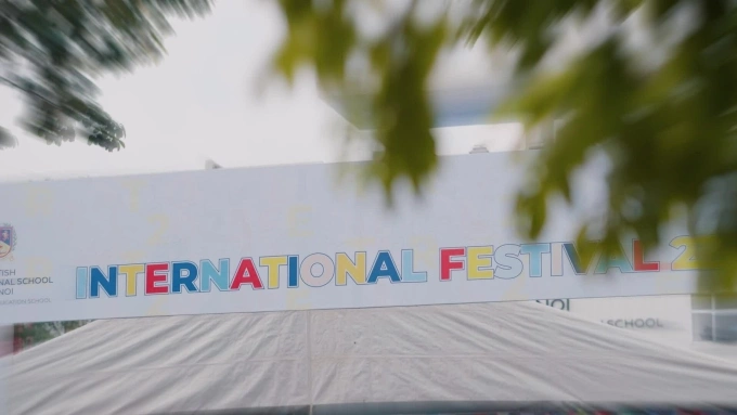 BIS Hanoi přitahuje stovky rodin na Mezinárodní festival 2025