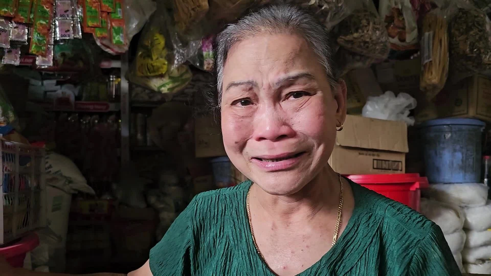 Ba ngày chống chọi với lũ