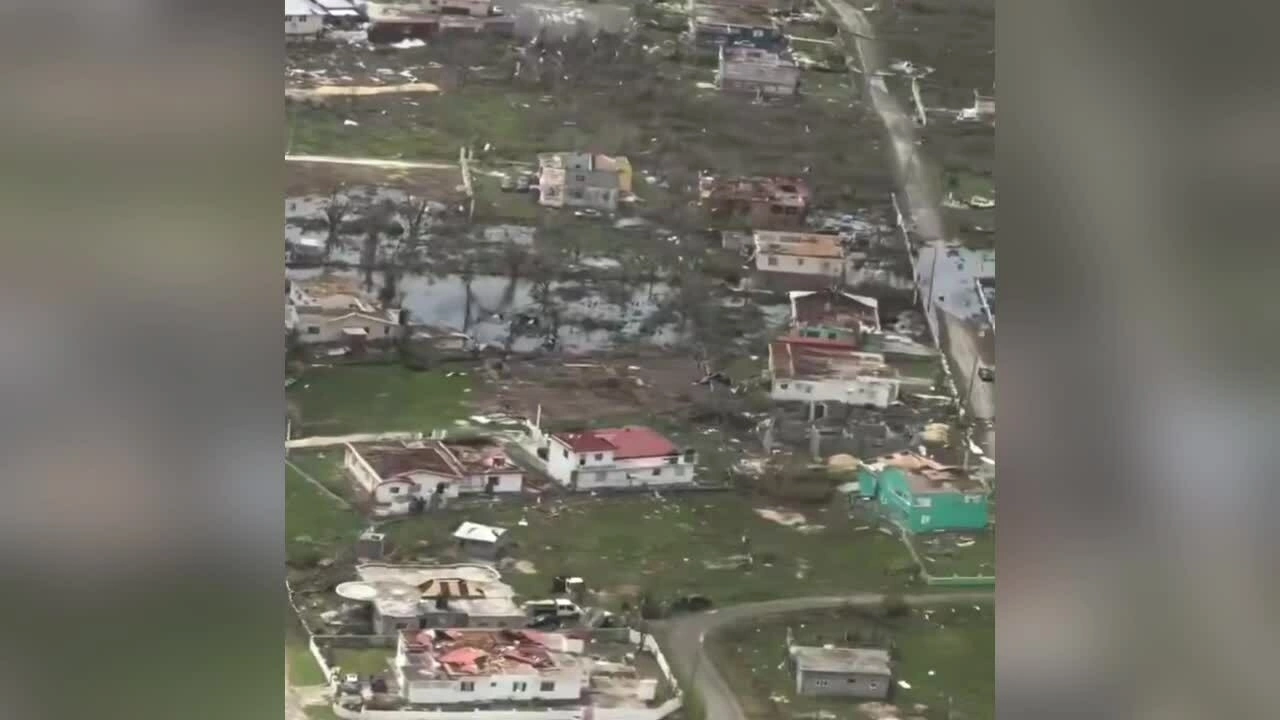 Loạt thị trấn Jamaica tan hoang sau siêu bão Melissa