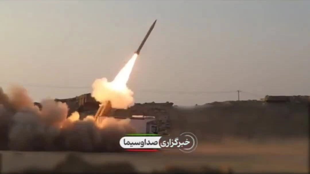 Iran phóng loạt tên lửa trong tập trận hải quân - Báo VnExpress