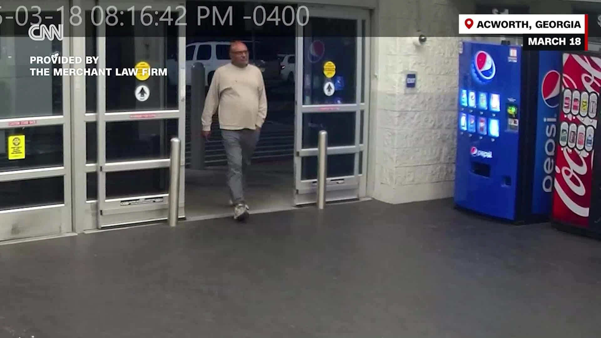 Người đàn ông bị cáo buộc giật trẻ sơ sinh tại Walmart