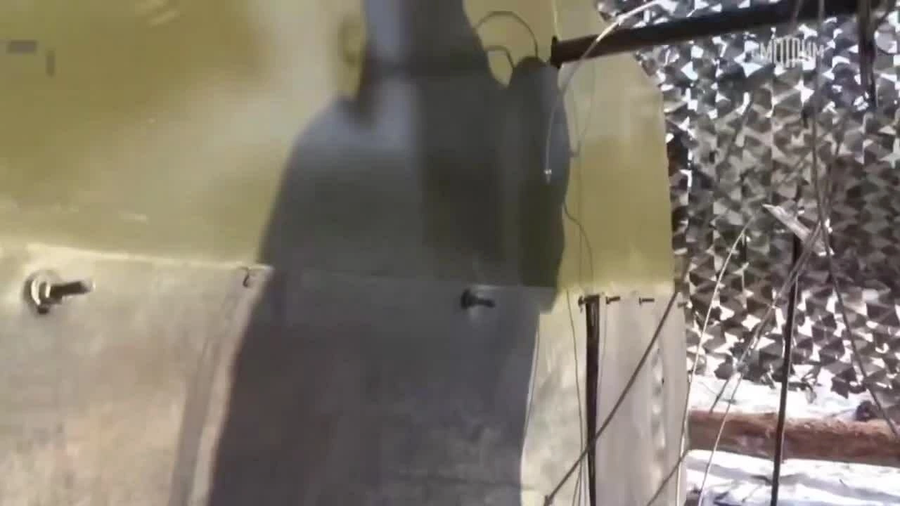 Nga lắp 'máy cắt cỏ khổng lồ' cho drone mặt đất