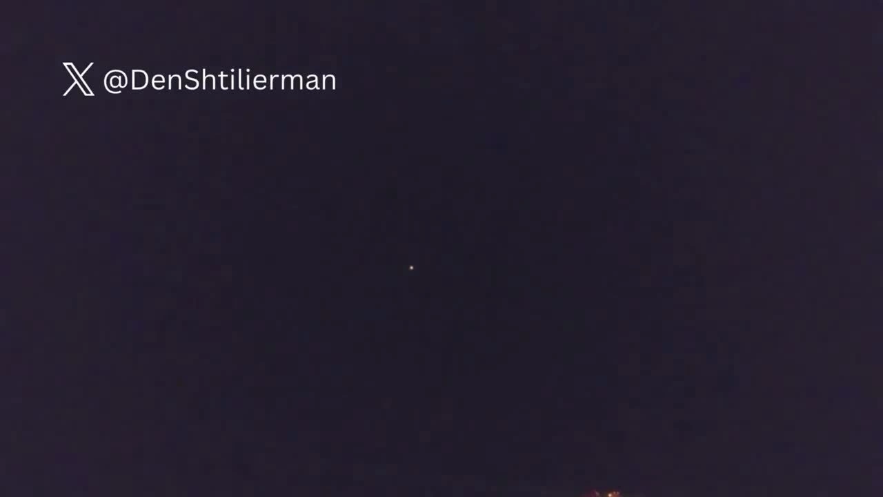 Ukraine phóng '6 tên lửa Flamingo' vào kho đạn trên đất Nga