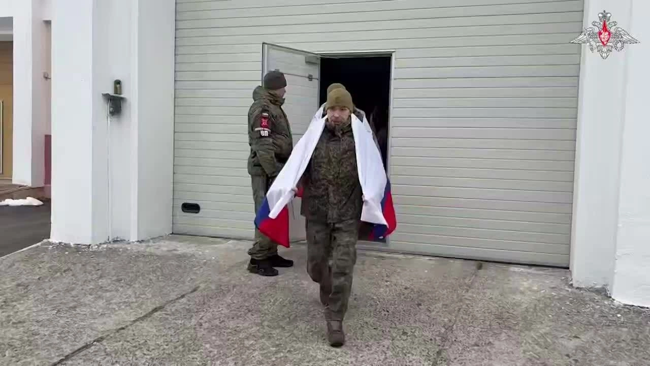 Binh sĩ Nga được thả tự do